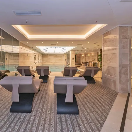 Hotel Piya Sport 4*