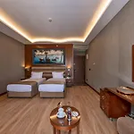 Piya Sport 4*